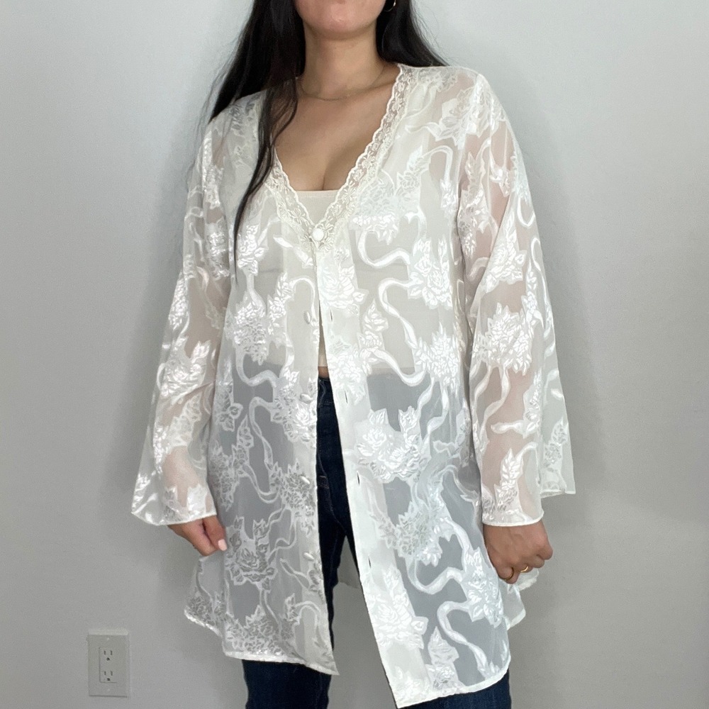Victoria‎ Secret Gold Label Ivory button front top Floral Burnout Vintage Lace